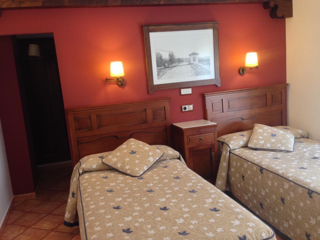 Hospederia Ana Pilar Hotel Porcuna Bilik gambar