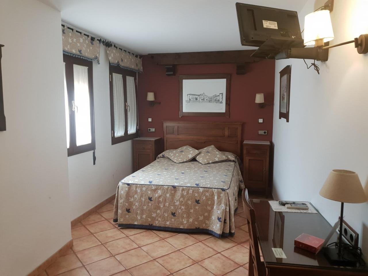 Hospederia Ana Pilar Hotel Porcuna Luaran gambar