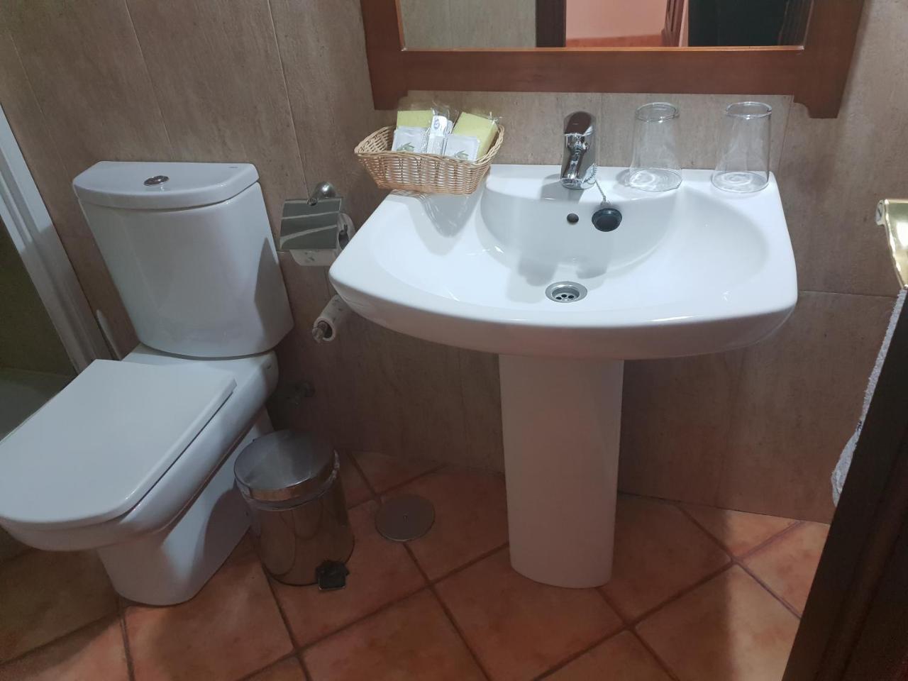 Hospederia Ana Pilar Hotel Porcuna Luaran gambar